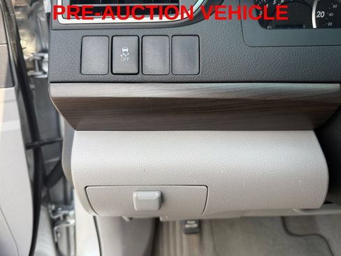 Used 2015 Toyota Camry LE FWD image 24