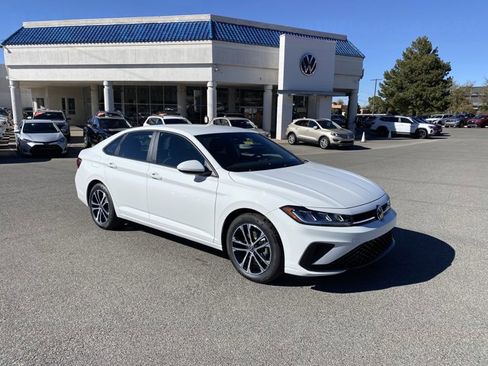 New 2026 Volkswagen Jetta Sport FWD image 2