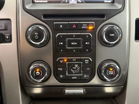 Used 2014 Ford F150 FX4 w/ Equipment Group 402A Luxury image 28