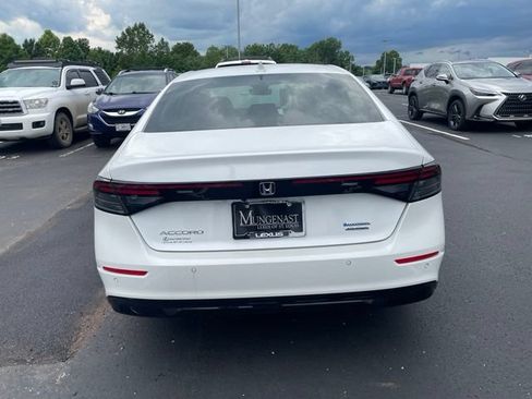 Used 2025 Honda Accord Touring image 4