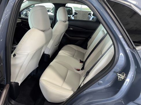 Used 2021 MAZDA CX-30 FWD 2.5 S w/ Premium Package image 19
