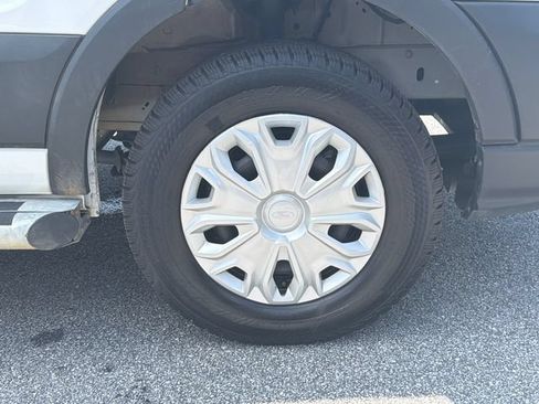 Certified 2025 Ford Transit 250 Low Roof w/ Exterior Upgrade Package RWD image 14