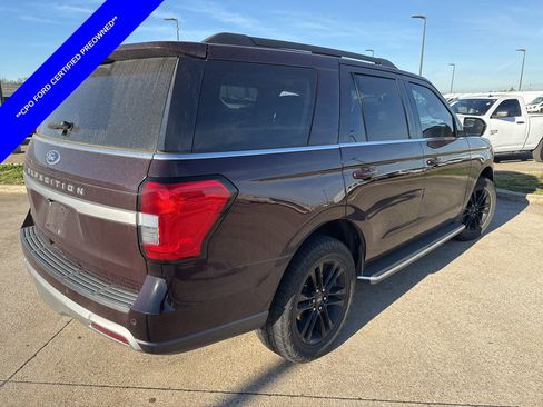 Used 2023 Ford Expedition XLT image 10