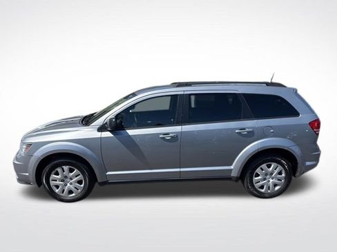 Used 2020 Dodge Journey SE FWD image 6