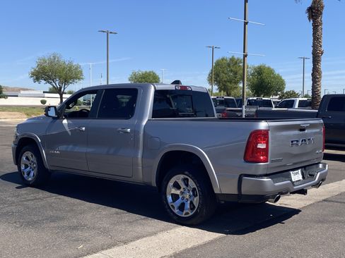 Used 2025 RAM 1500 Big Horn AWD/4WD image 4