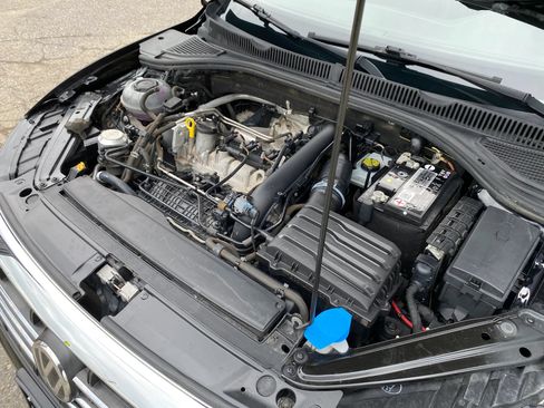 Used 2021 Volkswagen Jetta SE FWD image 35