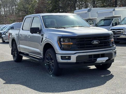 New 2025 Ford F150 XLT w/ Equipment Group 302A MID image 2