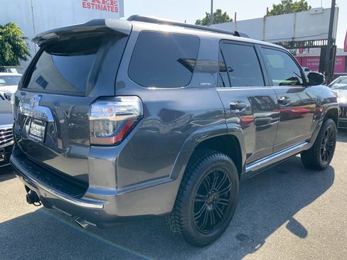 Used 2018 Toyota 4Runner Limited AWD/4WD image 9