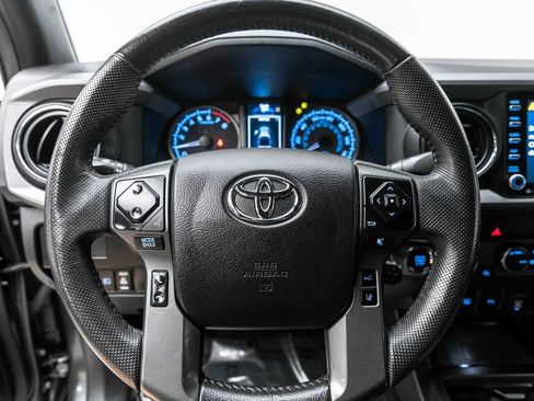 Used 2021 Toyota Tacoma TRD Sport w/ Technology Package image 20