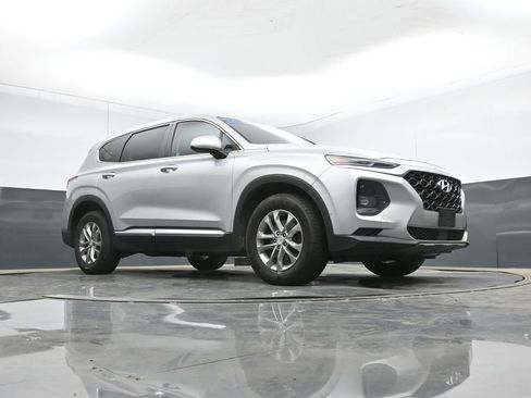 Used 2020 Hyundai Santa Fe SE image 43
