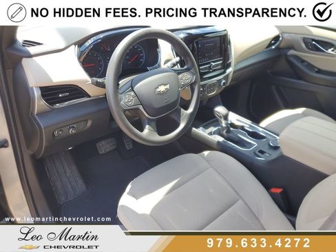 Used 2023 Chevrolet Traverse LS FWD image 16
