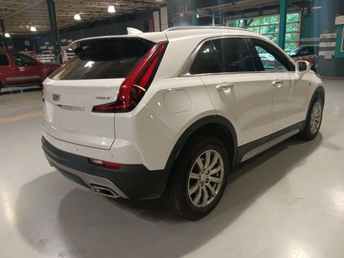 Used 2021 Cadillac XT4 Premium Luxury AWD/4WD image 8
