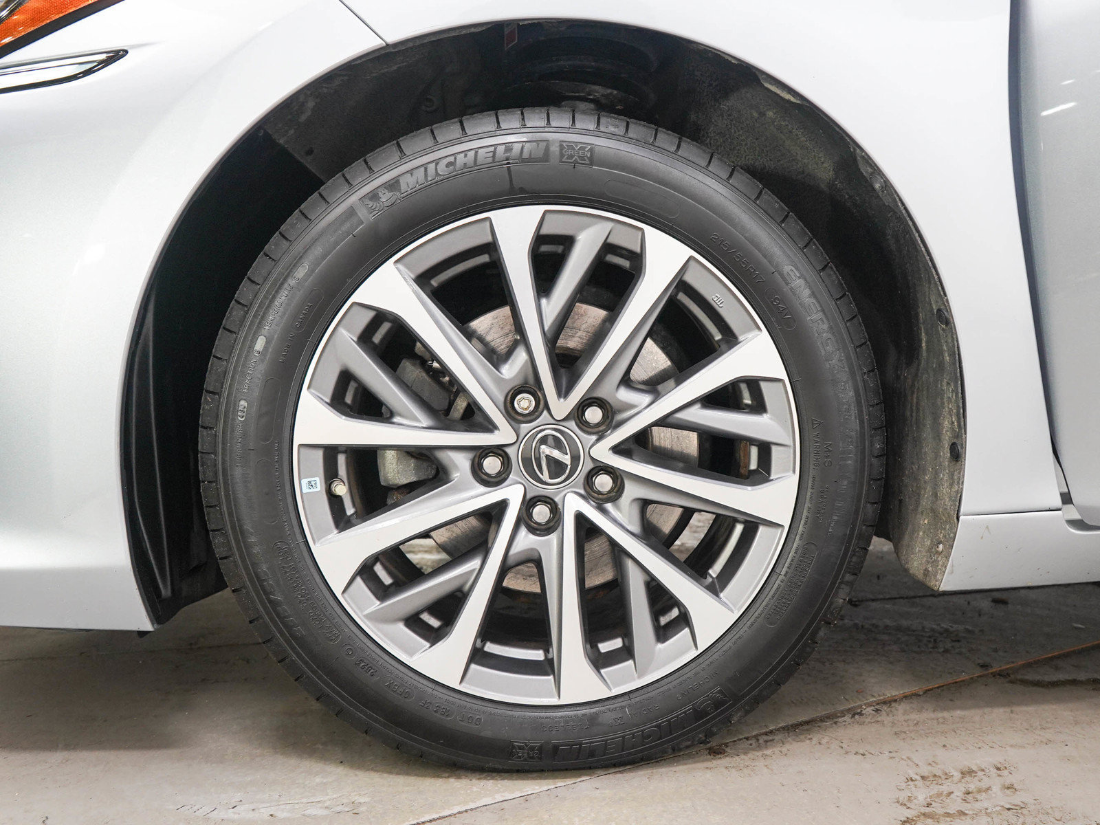 Used 2023 Lexus ES 250 w/ Premium Package AWD/4WD image 28