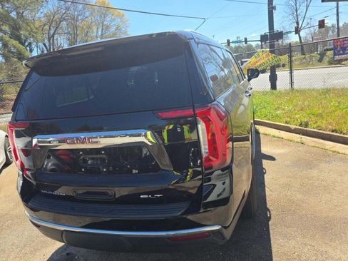 Used 2023 GMC Yukon XL SLT image 12