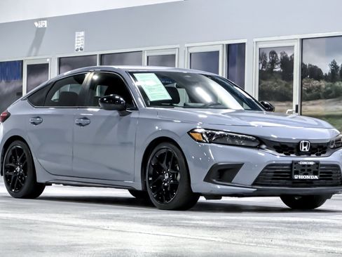 Used 2023 Honda Civic Sport image 6