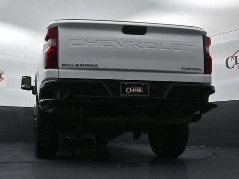 Used 2025 Chevrolet Silverado 2500 Custom w/ Custom Convenience Package AWD/4WD image 30