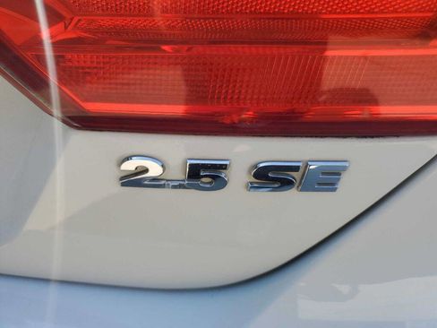 Used 2012 Volkswagen Jetta SE image 13