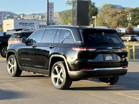 Used 2023 Jeep Grand Cherokee 4WD 4xe image 5