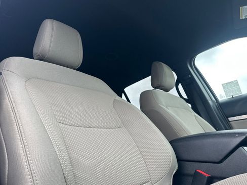 Used 2018 Ford Explorer XLT FWD image 19