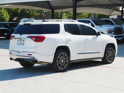 Used 2017 GMC Acadia Denali w/ Technology Package FWD image 5