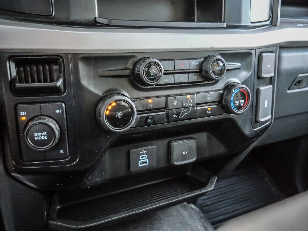 Used 2025 Ford F350 XL AWD/4WD image 32