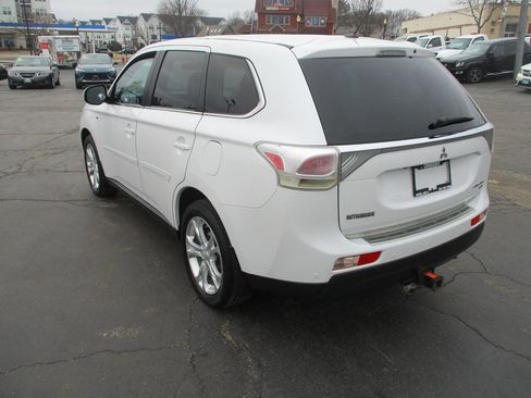 Used 2014 Mitsubishi Outlander GT image 7
