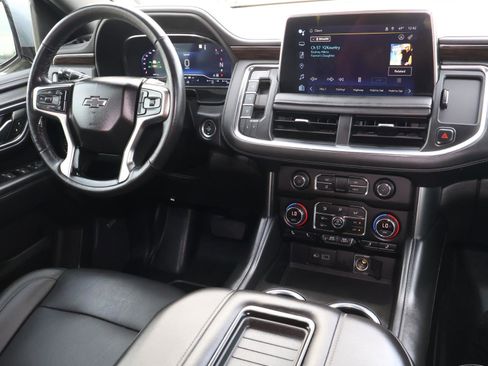 Used 2022 Chevrolet Tahoe Z71 w/ Z71 Off-Road Package image 13