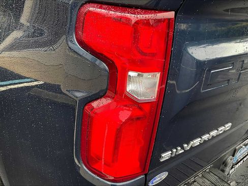 Used 2022 Chevrolet Silverado 1500 Custom RWD image 28