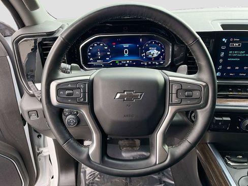 Used 2024 Chevrolet Silverado 1500 LT Trail Boss w/ Convenience Package II AWD/4WD image 11