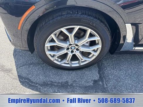 Used 2022 BMW X7 xDrive40i w/ Executive Package AWD/4WD image 13