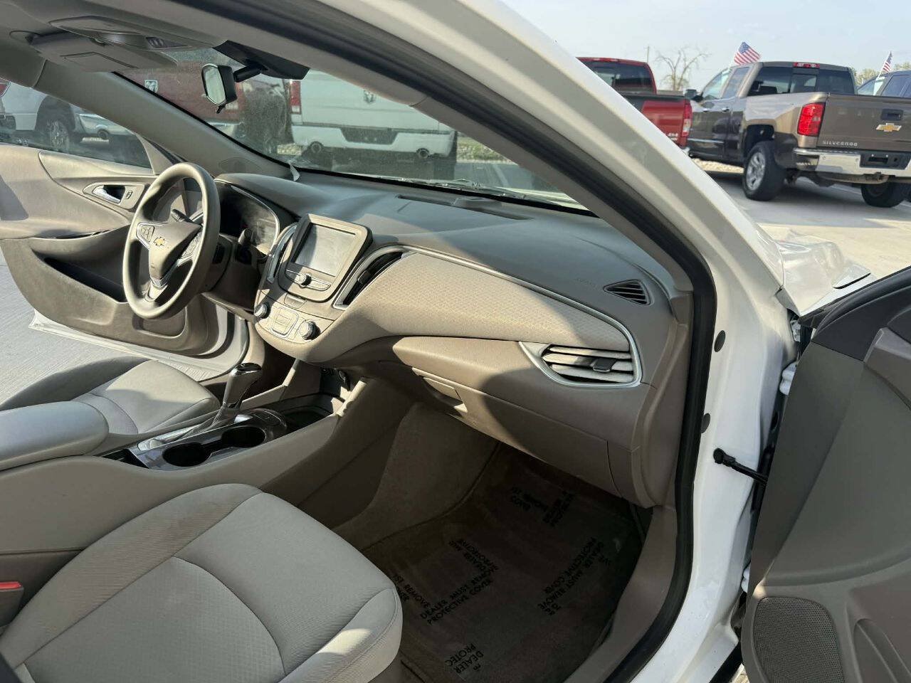Used 2017 Chevrolet Malibu LS FWD image 14