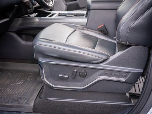 Used 2023 Ford F250 Lariat image 15