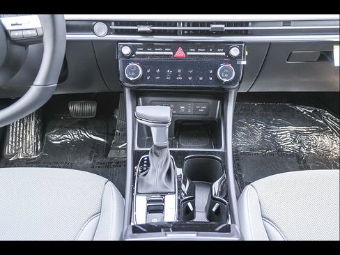 New 2025 Hyundai Santa Cruz Limited AWD/4WD image 14
