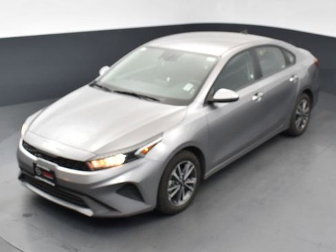 Used 2024 Kia Forte LXS image 19