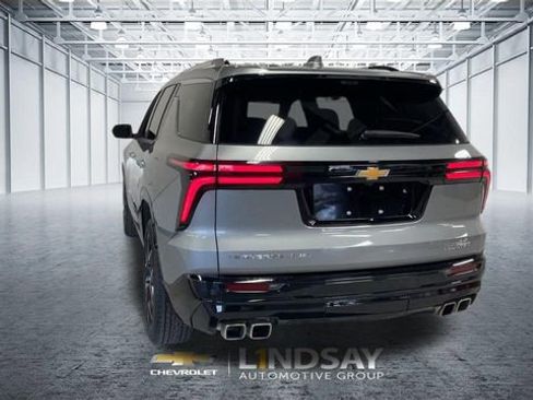 Used 2025 Chevrolet Traverse High Country w/ LPO, Floor Liner Package image 8