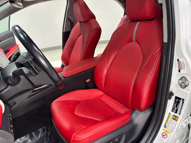 Used 2019 Toyota Camry XSE FWD image 15