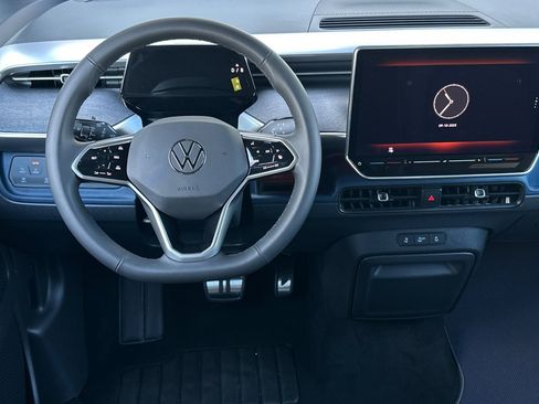 New 2025 Volkswagen ID. Buzz Pro S image 12