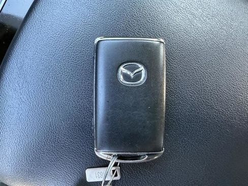 Used 2025 MAZDA MAZDA3 s image 27