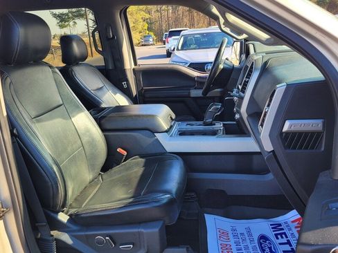 Used 2017 Ford F150 Lariat w/ Equipment Group 502A Luxury image 14