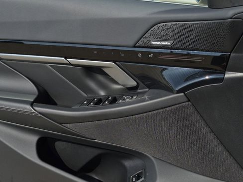 Certified 2024 BMW 530i xDrive w/ Premium Package image 16