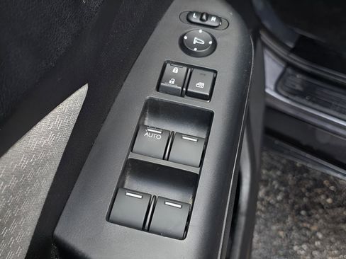 Used 2015 Honda CR-V EX image 17