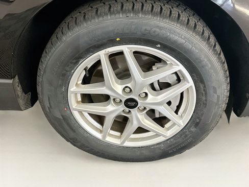 Used 2024 Ford Edge SEL AWD/4WD image 11