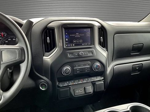 Used 2026 Chevrolet Silverado 1500 Custom Trail Boss w/ Dark Appearance Package AWD/4WD image 10