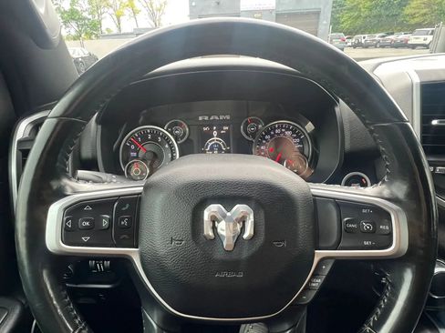 Used 2019 RAM 1500 Big Horn AWD/4WD image 18