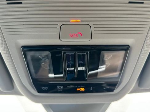 New 2026 Volkswagen Atlas SE image 35