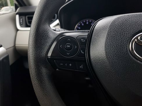 Used 2019 Toyota RAV4 XLE FWD image 20