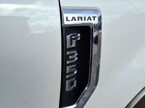 Used 2019 Ford F350 Lariat w/ Lariat Ultimate Package image 11