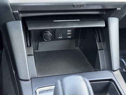 Used 2017 Subaru Legacy 2.5i Premium image 14