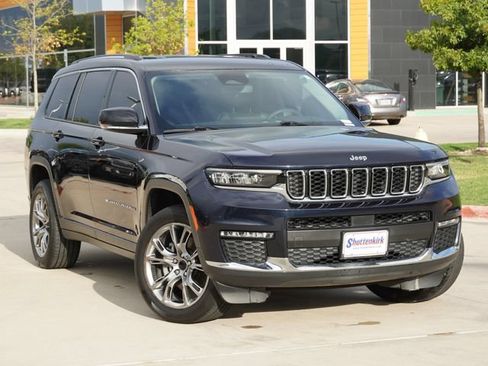 Used 2023 Jeep Grand Cherokee L Limited RWD image 2