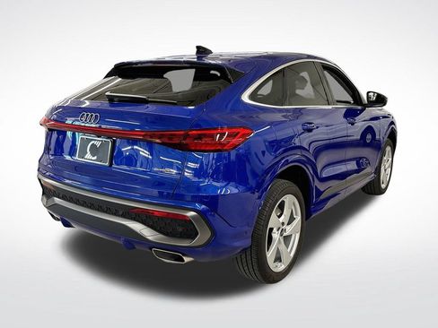 Used 2025 Audi Q5 Premium Plus w/ Premium Plus AWD/4WD image 5